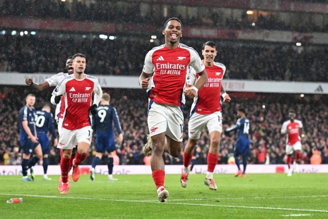 米德尔斯堡主场击败曼联，豪取胜利的简单介绍