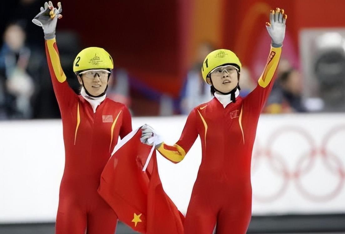 关于短道速滑韩国选手力克对手，实现逆袭获胜的信息