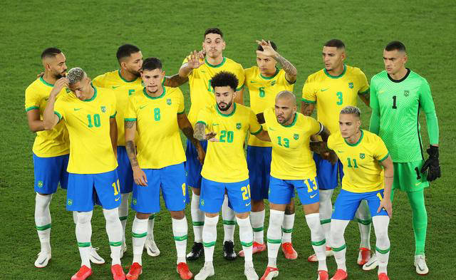 包含巴西队长呼吁球员不懈训练,追求更高荣誉的词条 包含巴西队长呼吁球员不懈训练,追求更高荣誉的词条