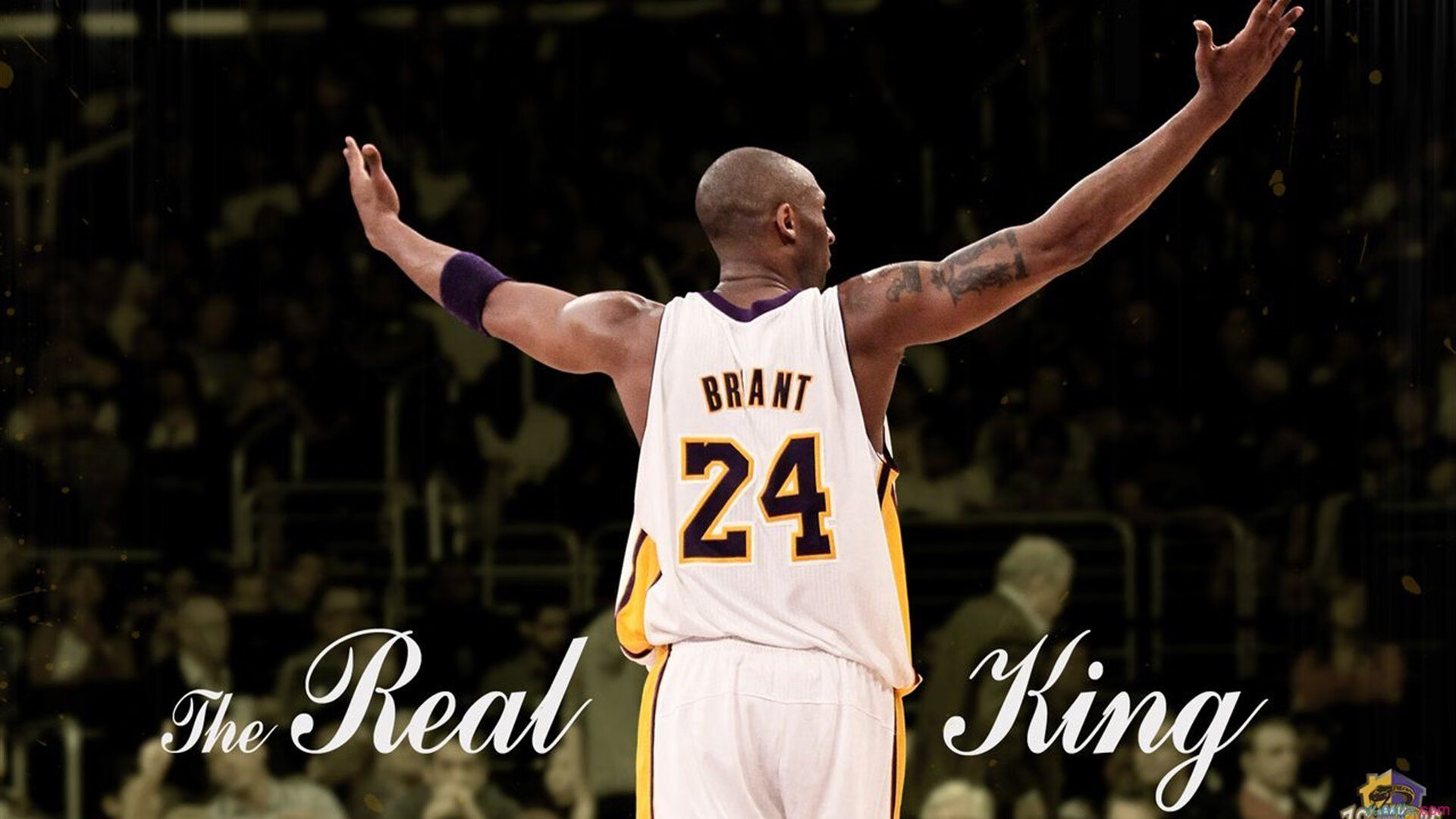 引擎与呐喊，当F1的精密齿轮撞上足球的狂热洪流