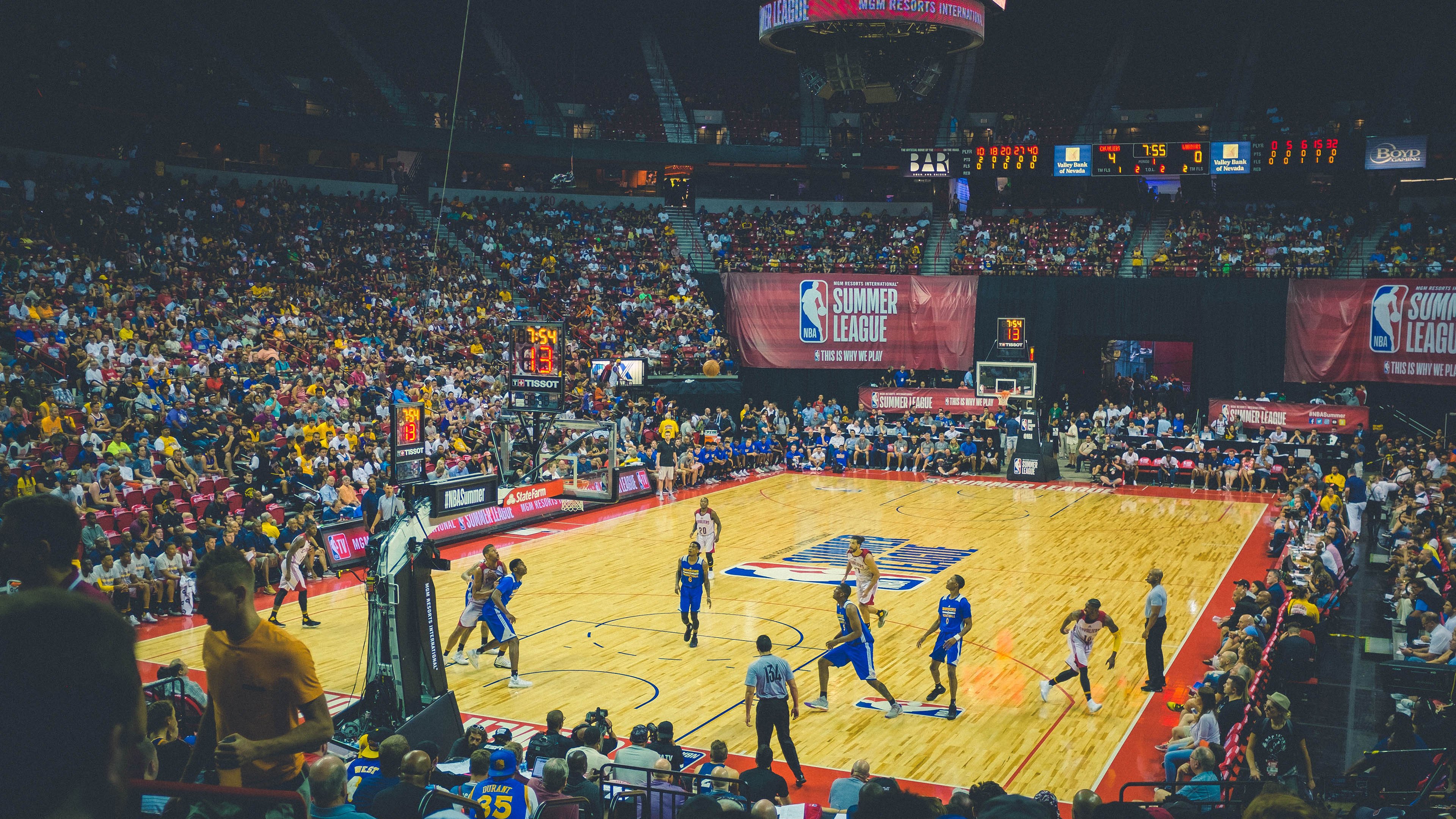 三小时奇迹，皮克的神罚与马德里竞技的突尼斯风暴